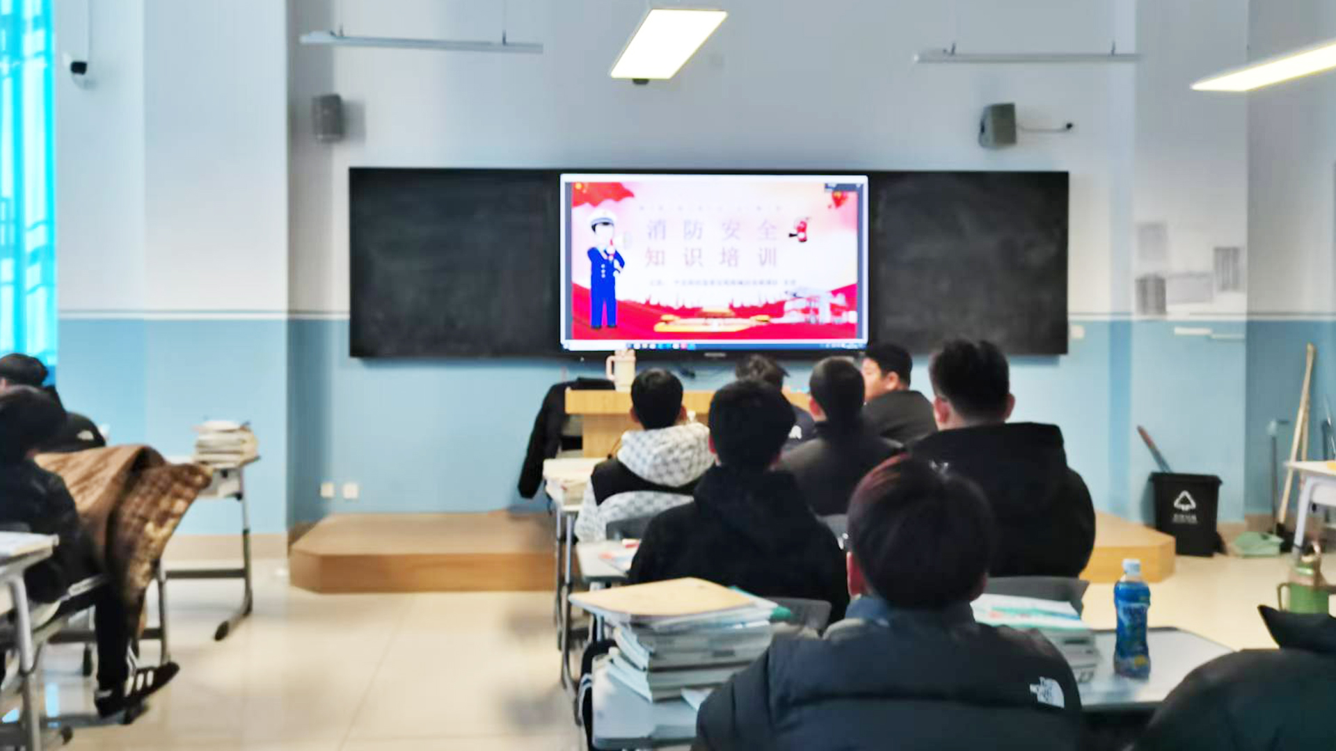 上课1.jpg 上课1.jpg