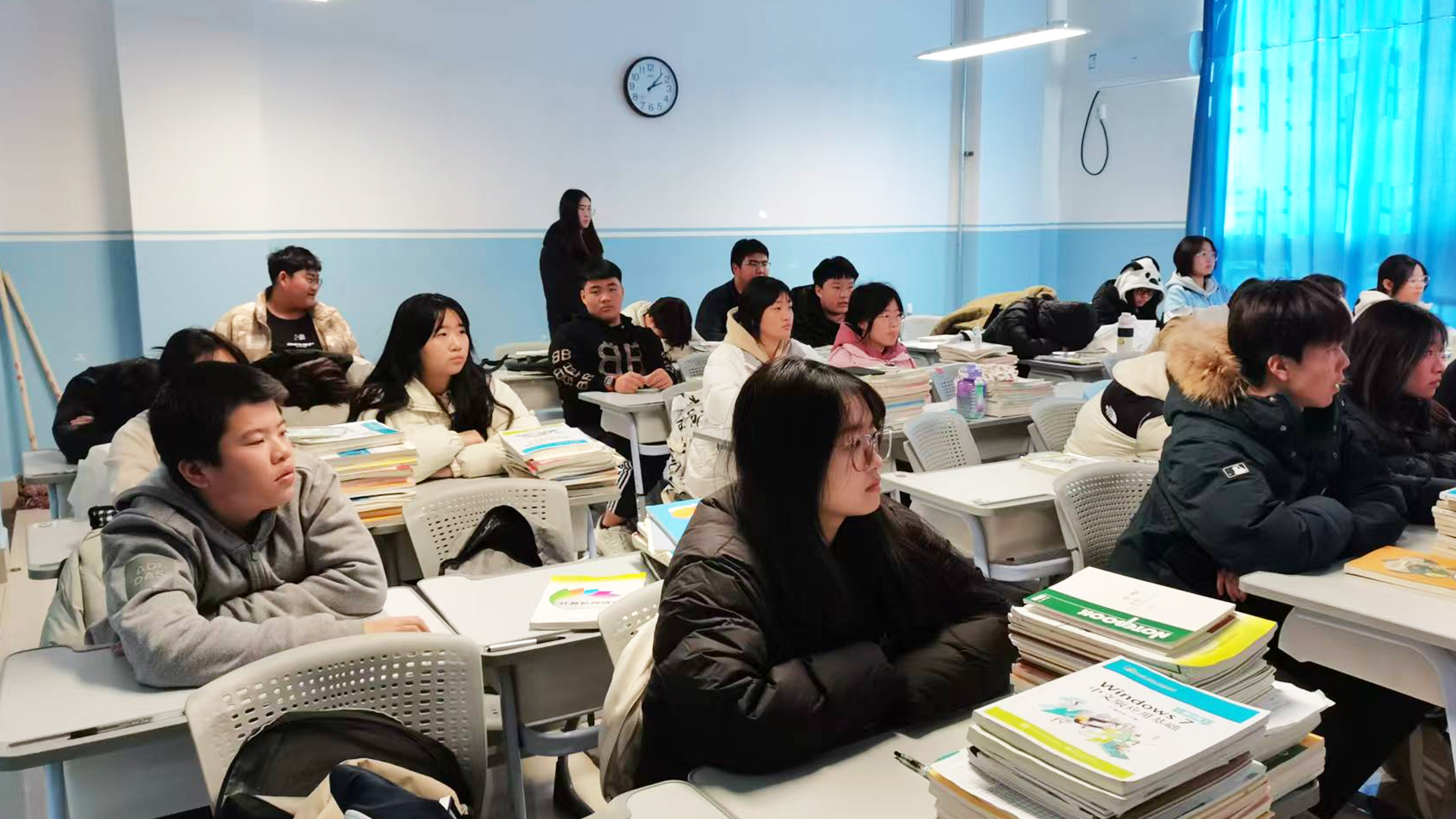 上课10.jpg 上课10.jpg
