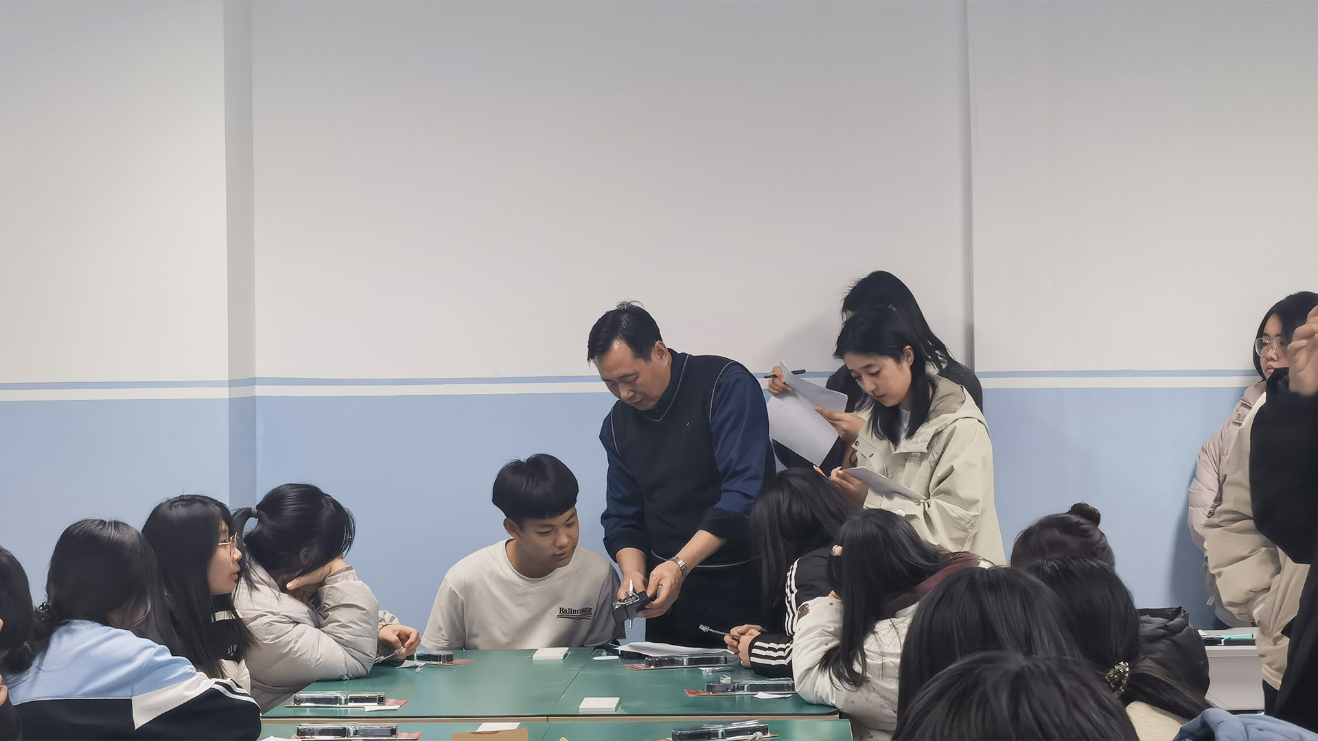 评审5.jpg 评审5.jpg