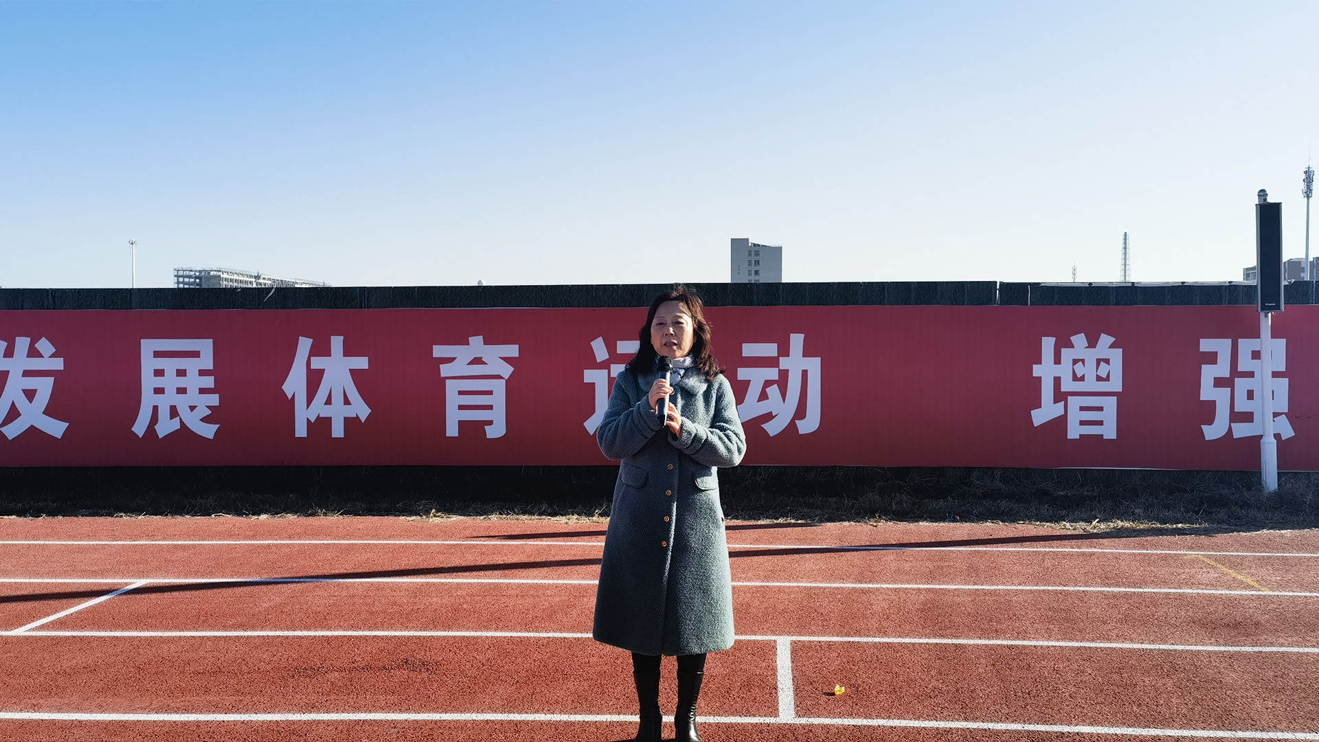 校长1.jpg