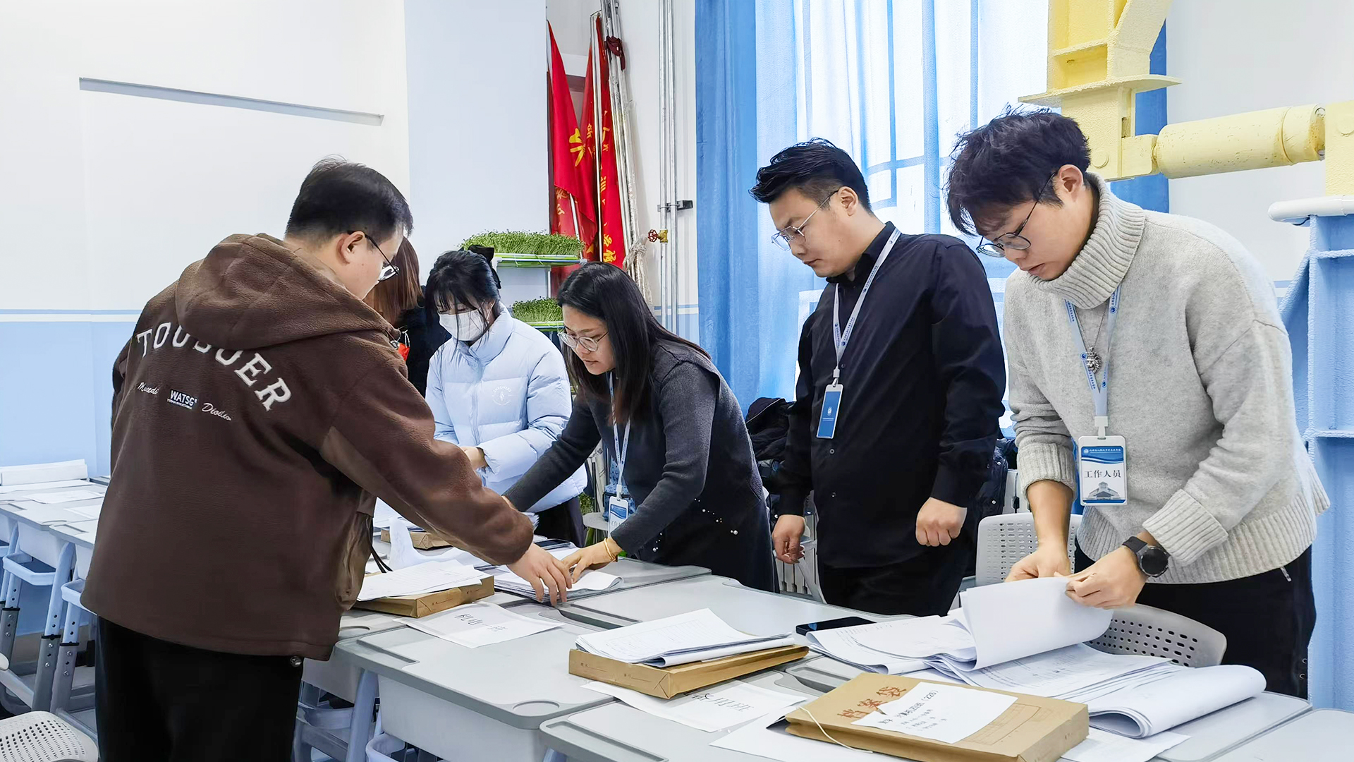 清点试卷.jpg 清点试卷.jpg