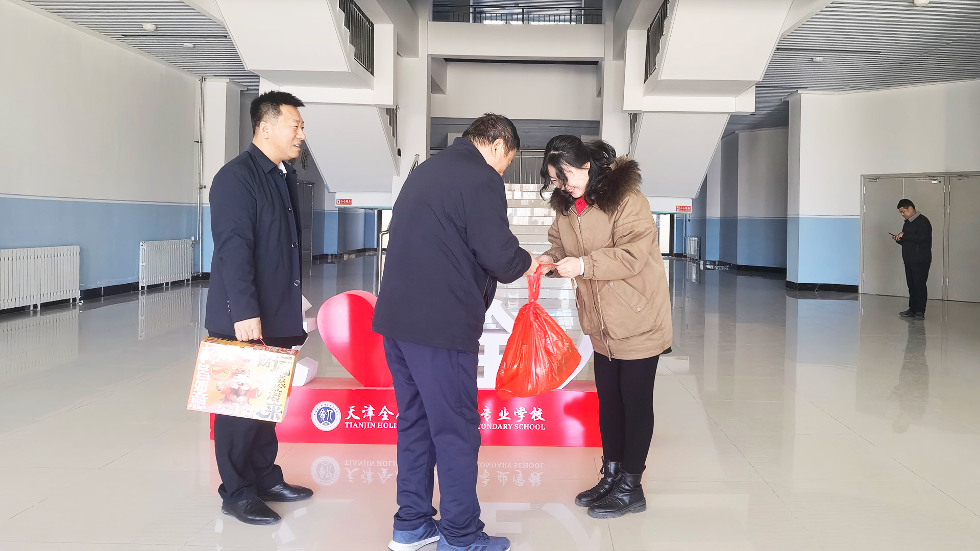 慰问6.jpg 慰问6.jpg
