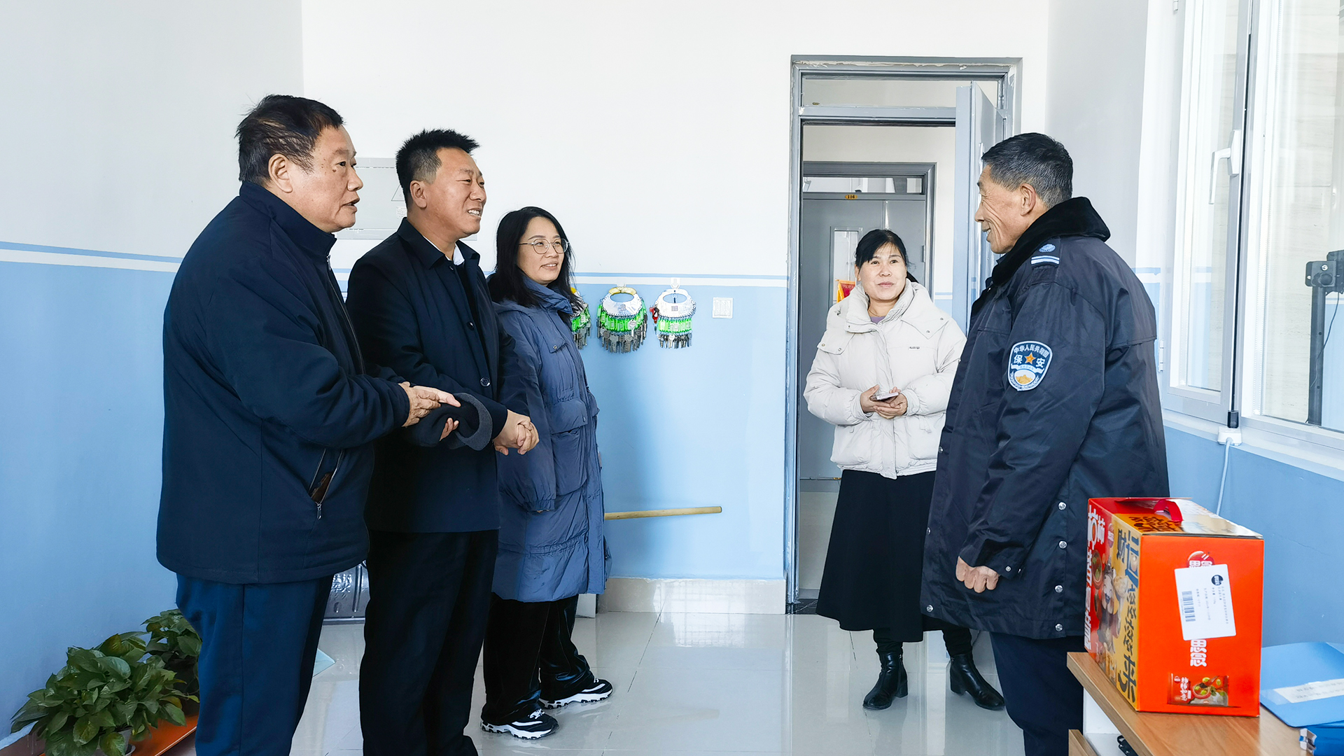 慰问11.jpg 慰问11.jpg