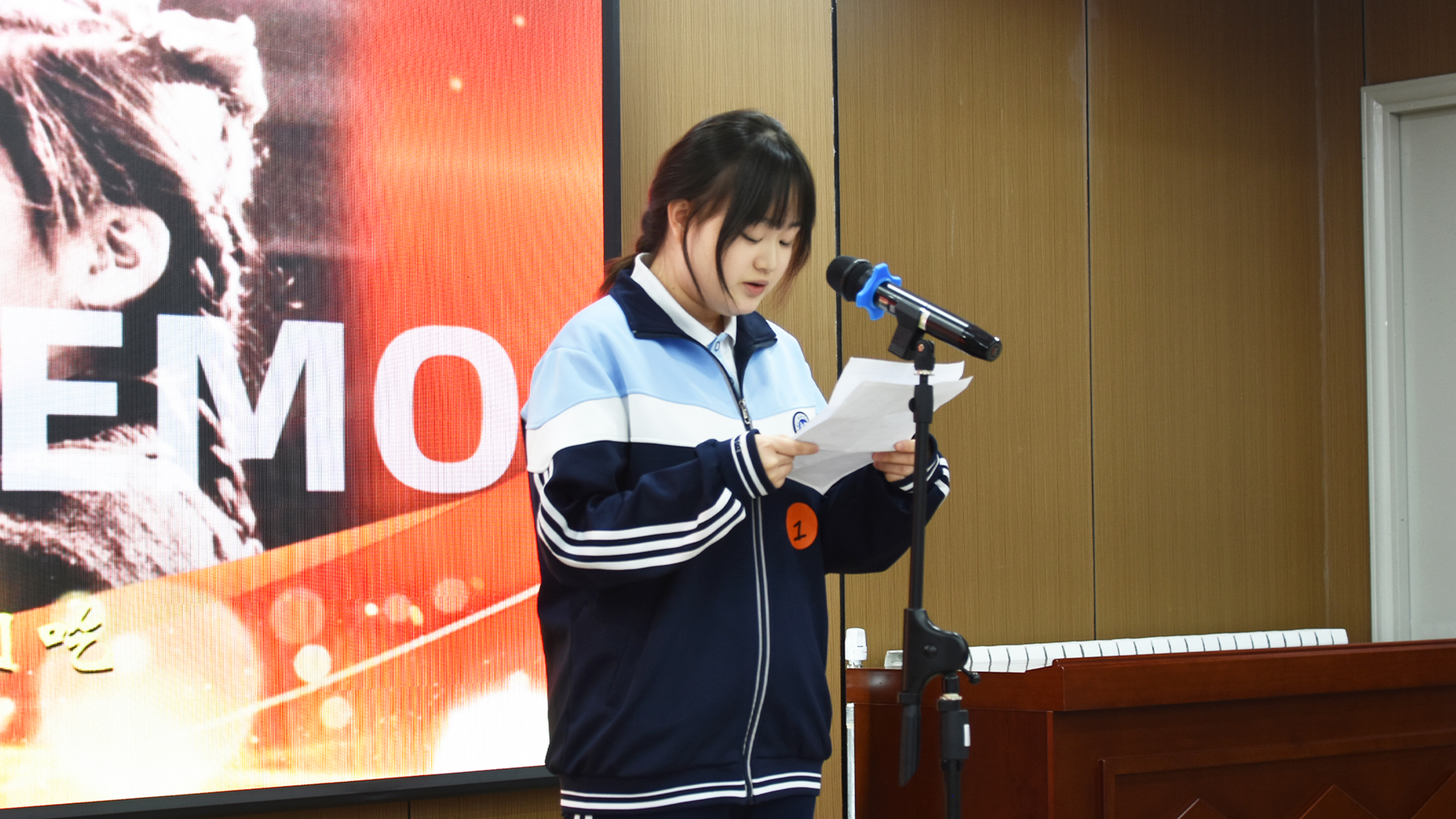 选手1.jpg 选手1.jpg