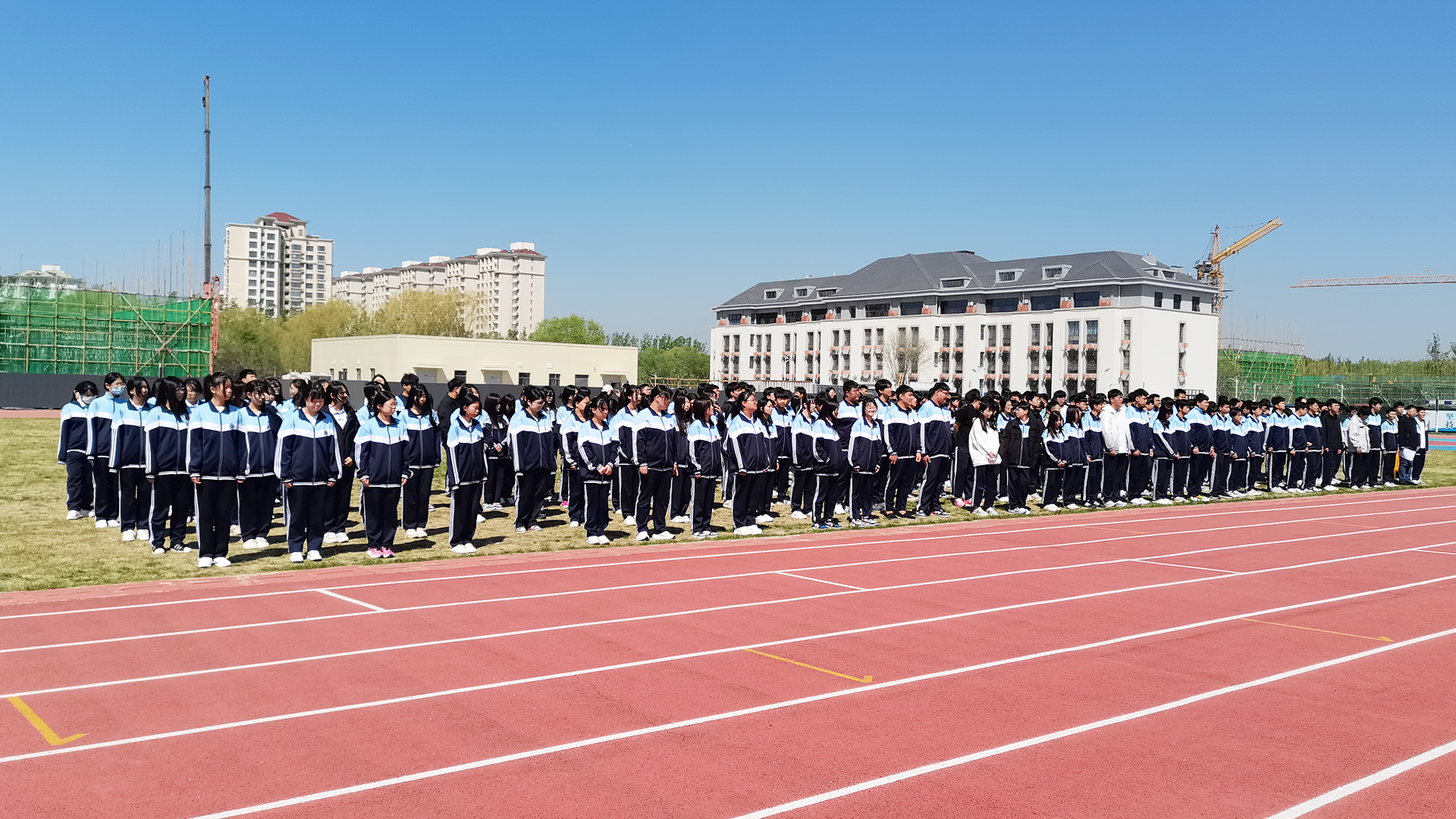 学生.jpg 学生.jpg