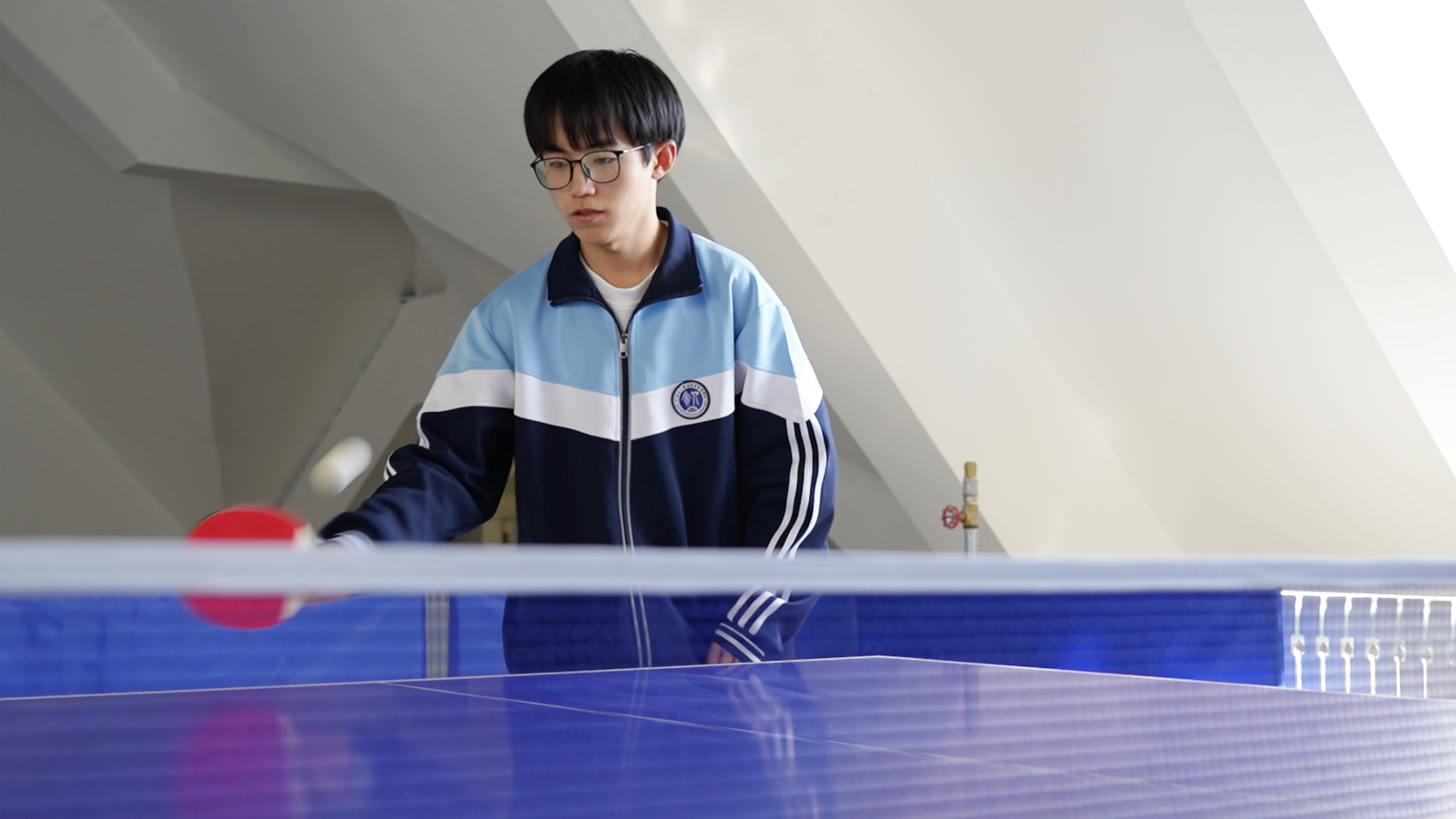 乒乓球.jpg 乒乓球.jpg
