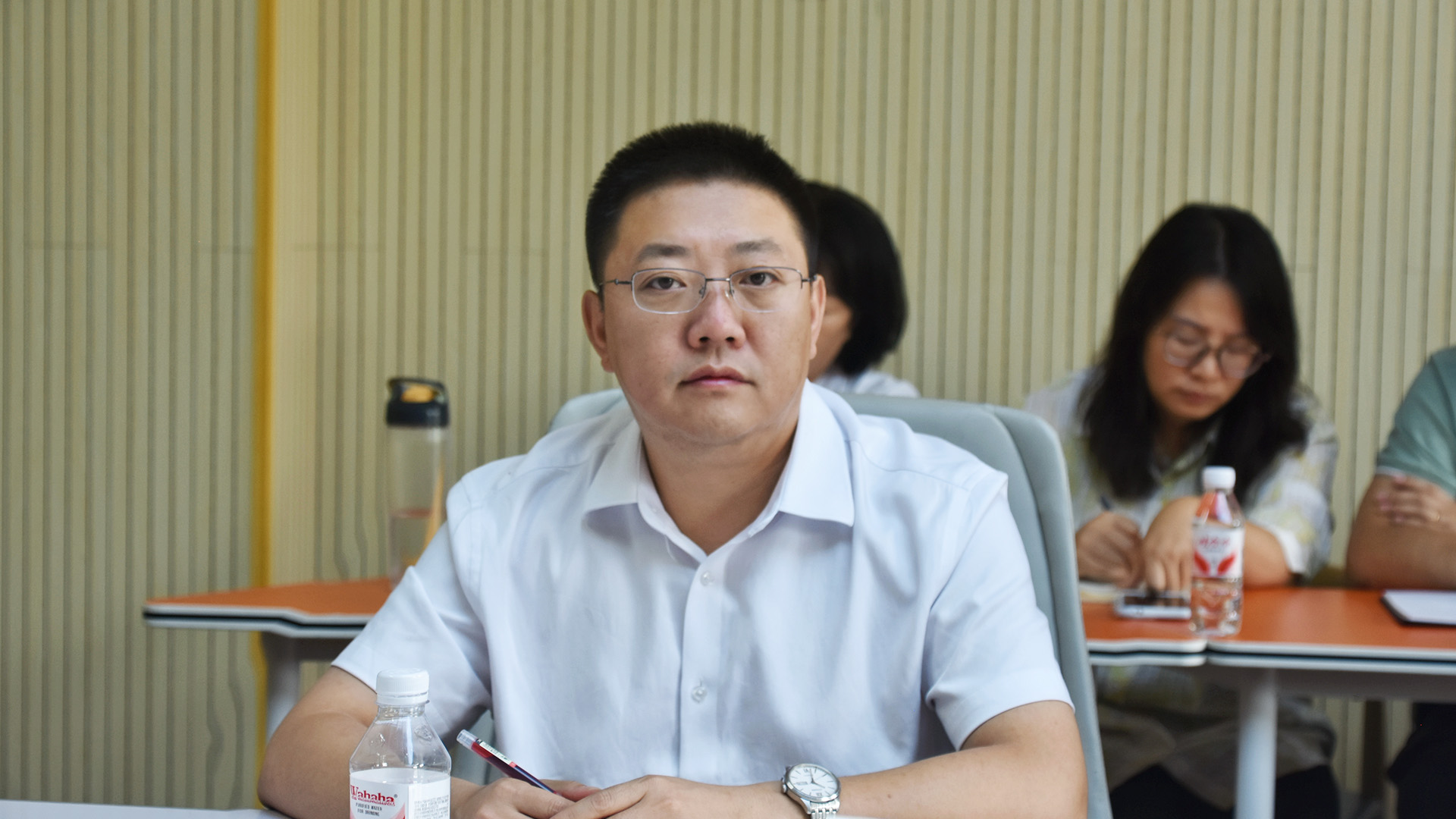 张校长汇报.jpg 张校长汇报.jpg
