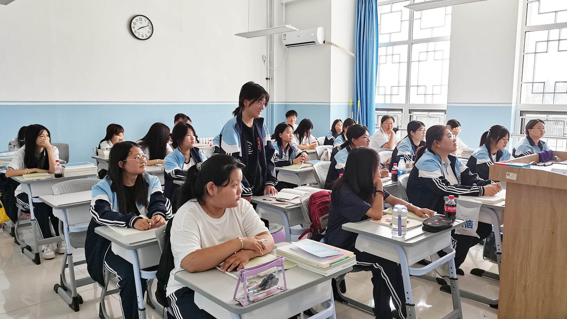 会计2学生.jpg