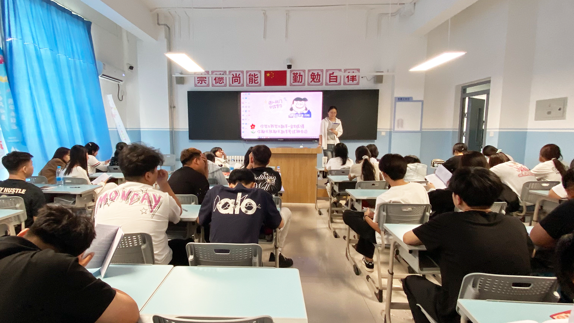 计算机 (不知道几班 1).jpg 计算机 (不知道几班 1).jpg
