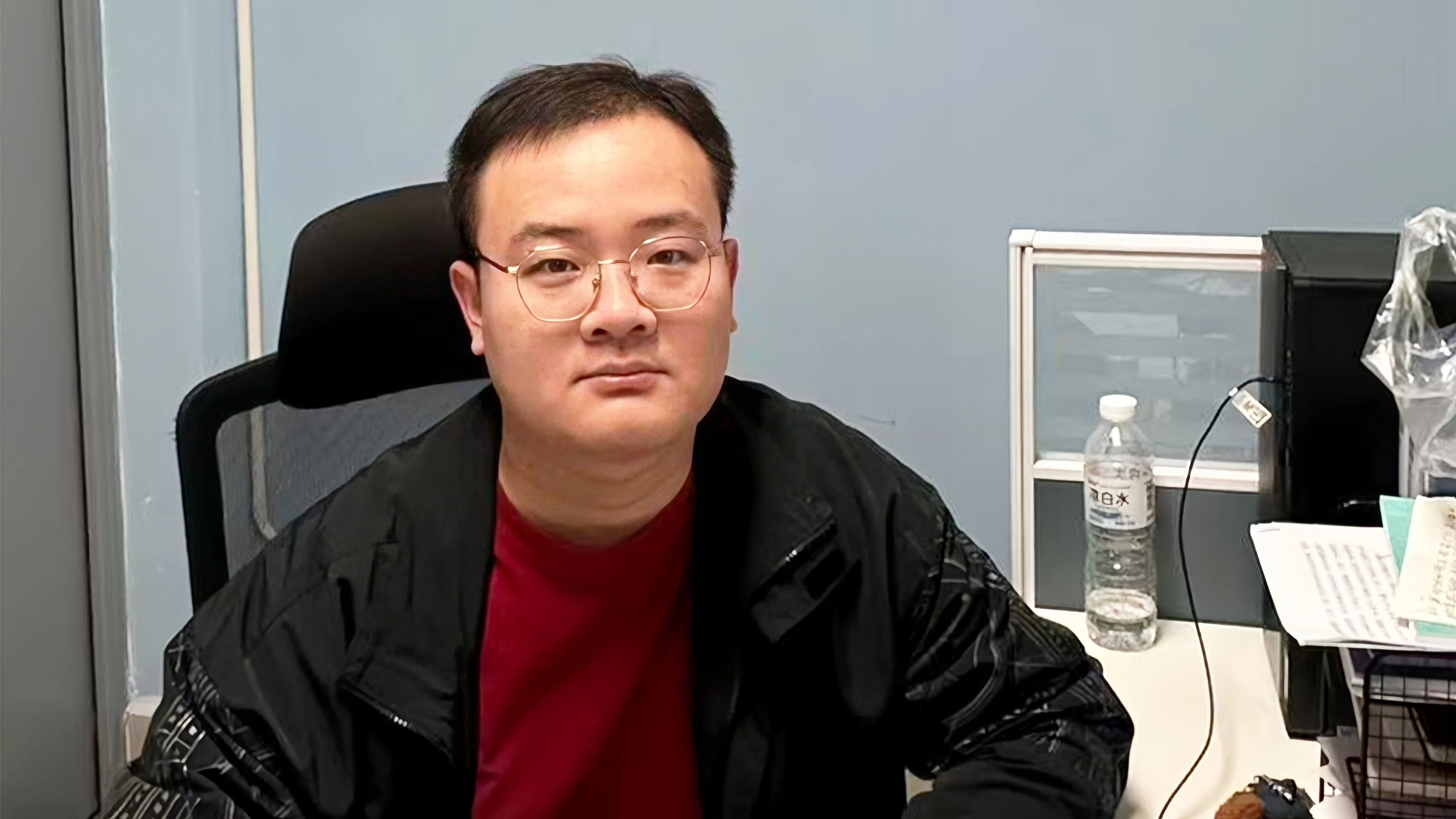 郝然.jpg 郝然.jpg