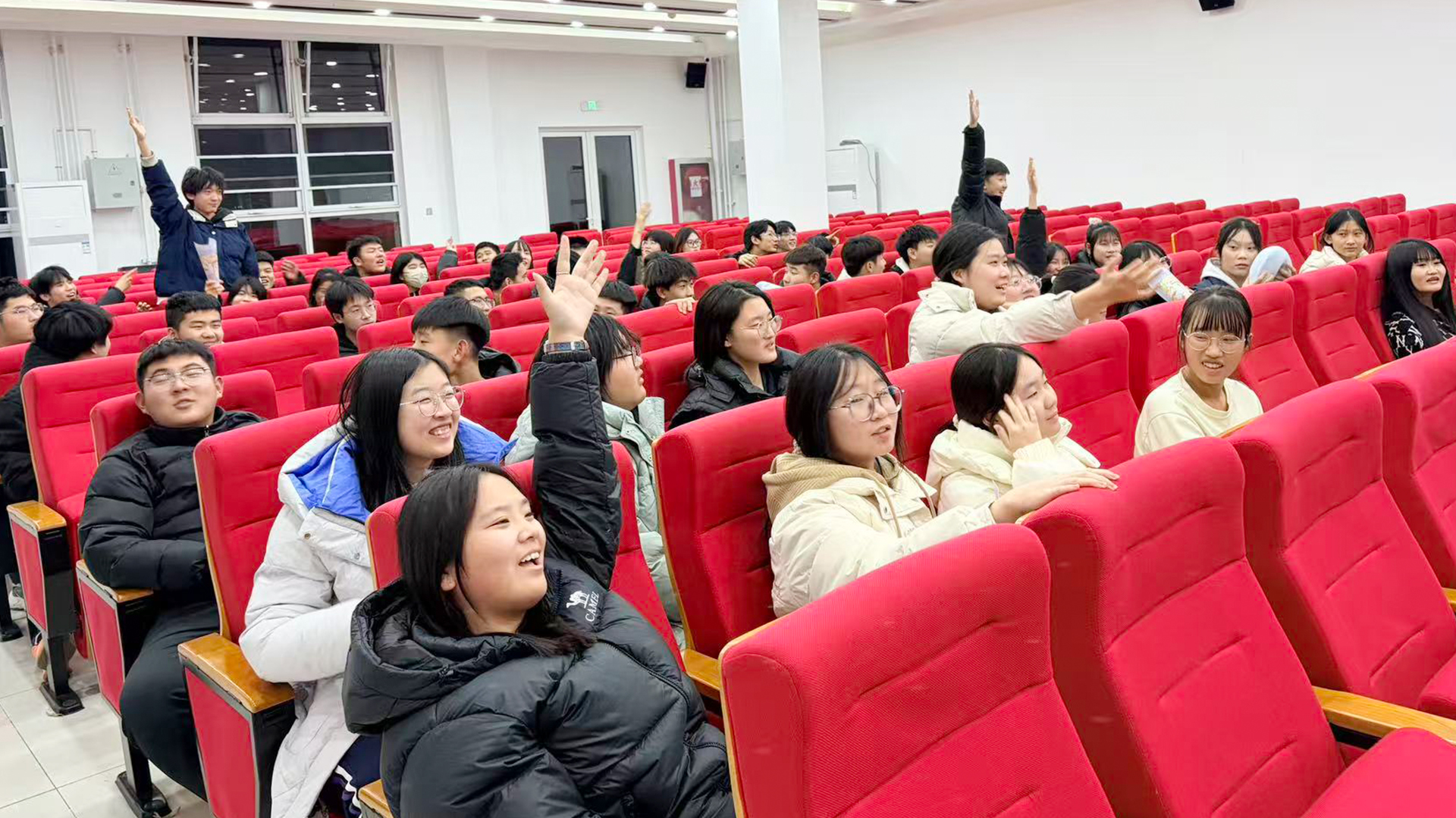 互动4.jpg 互动4.jpg