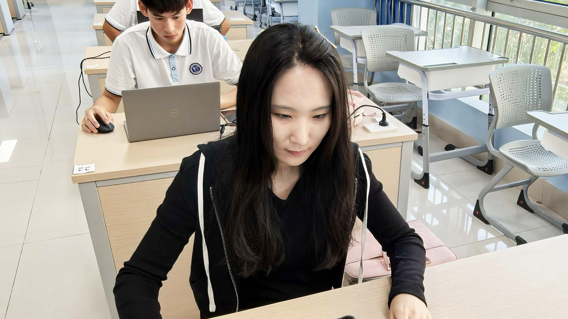 吴一凡.jpg 吴一凡.jpg