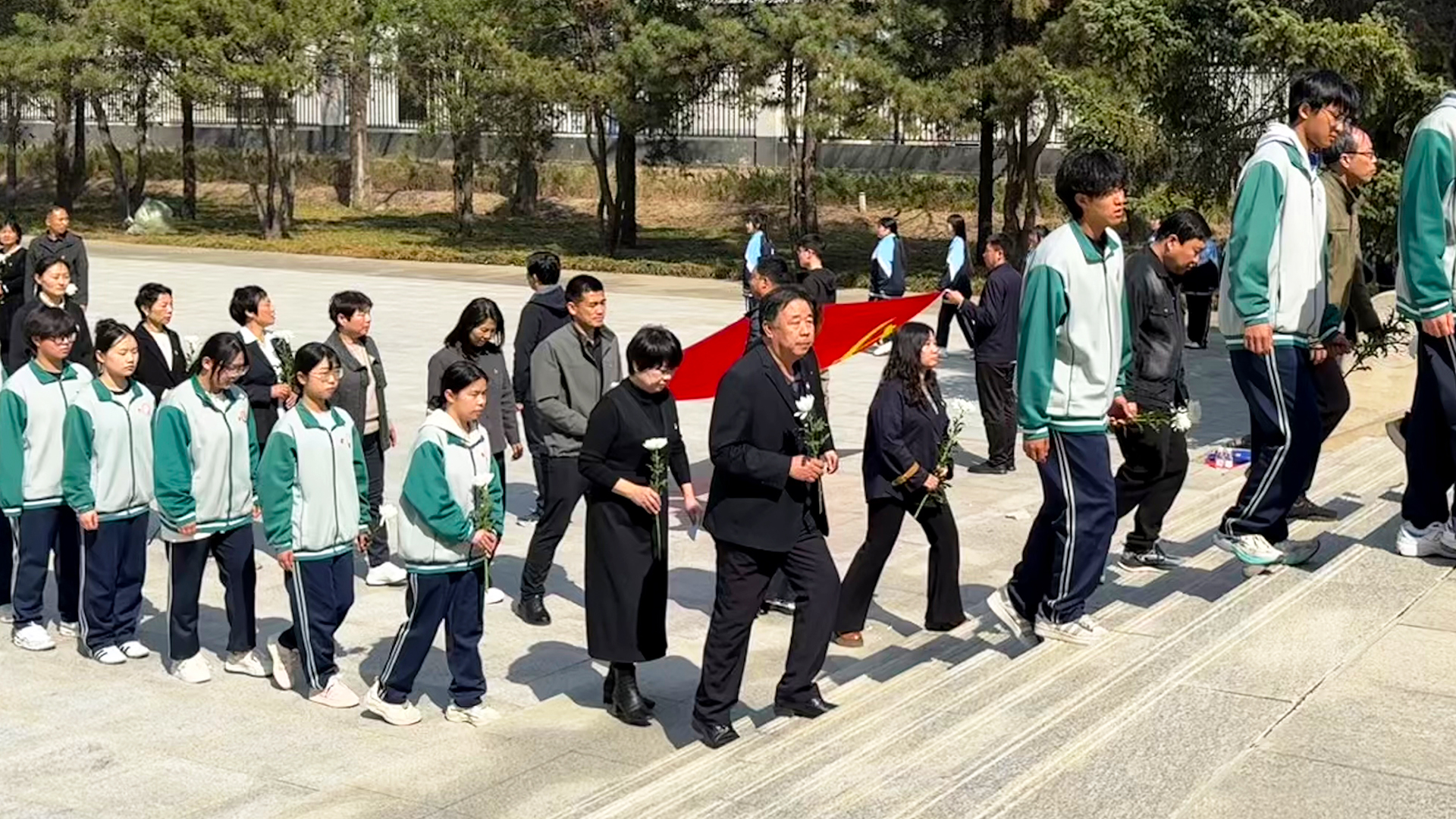 武处长.jpg 武处长.jpg