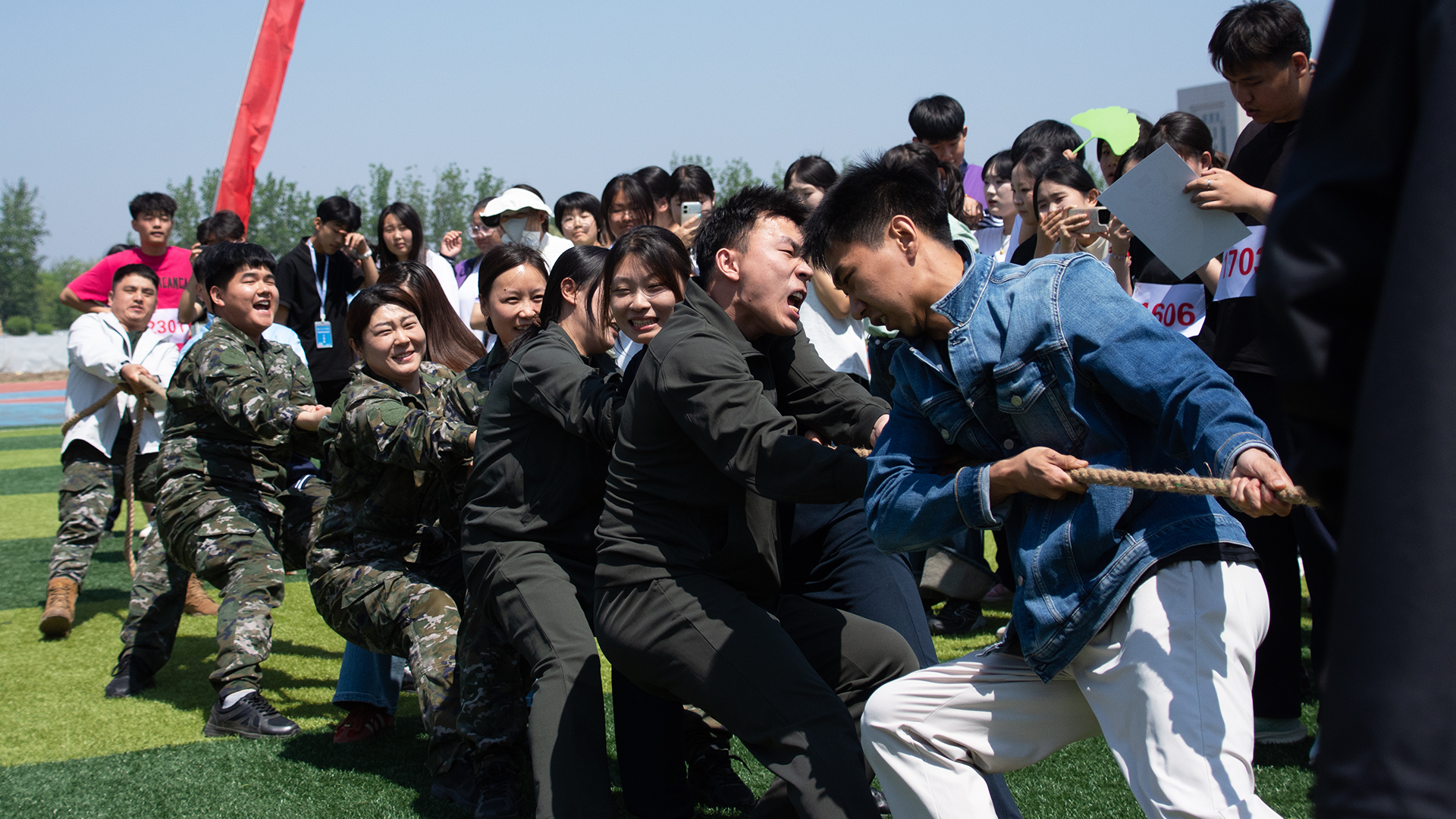 拔河学工2.jpg 拔河学工2.jpg