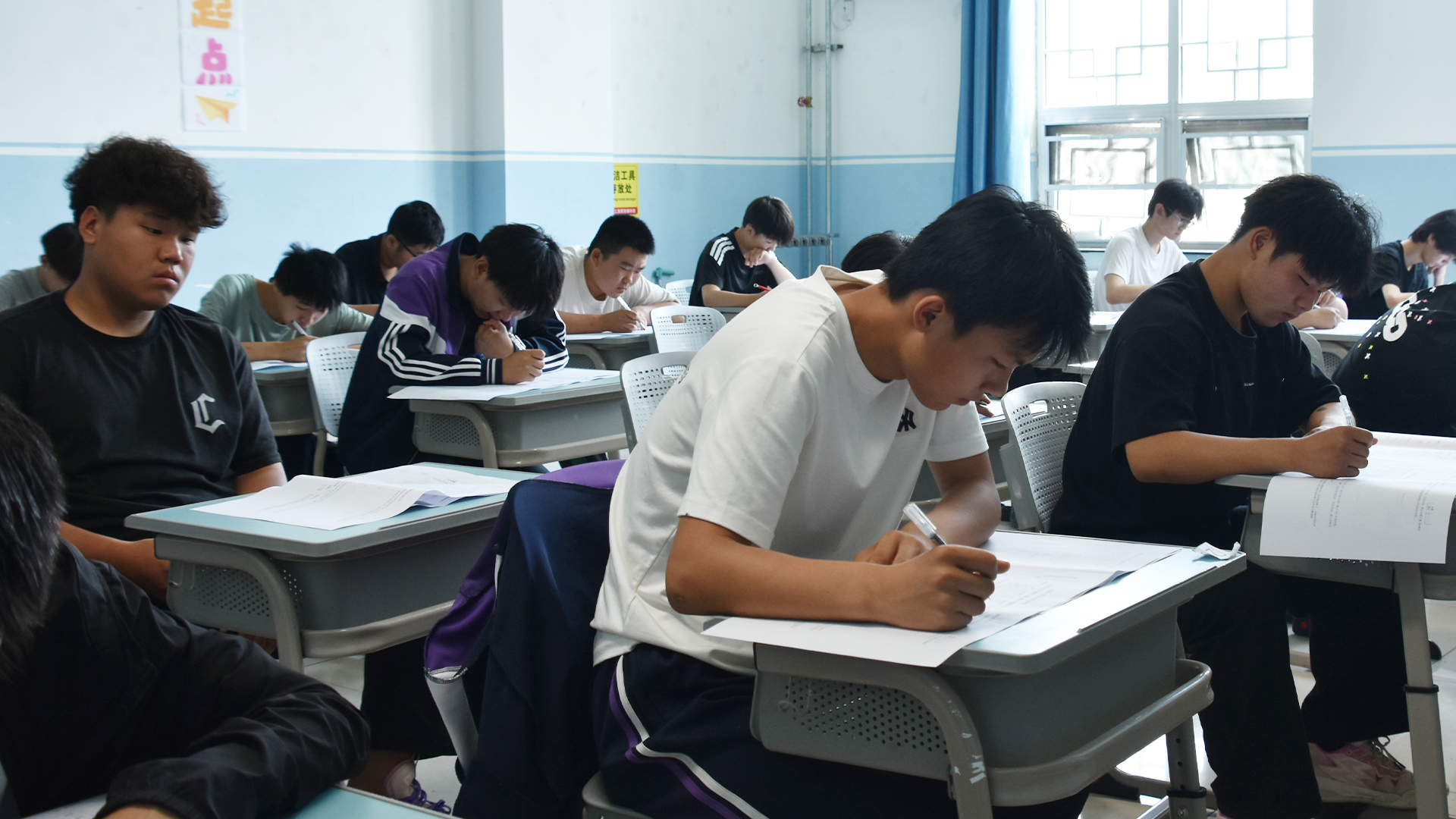 学生2.JPG